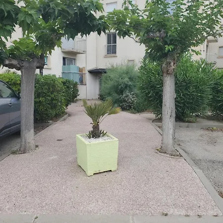 Les Villageoises Ле Баркарес